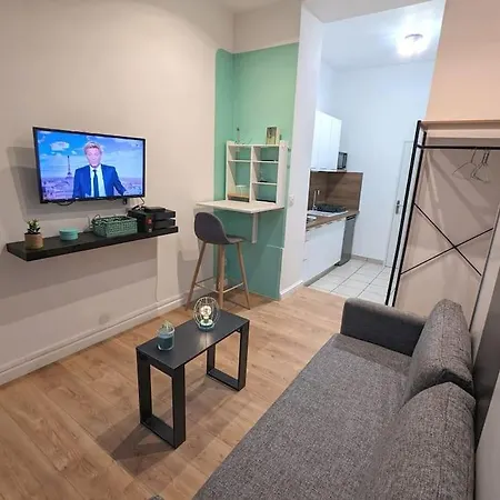 Au Calme En Ville, Sans Vis à Vis Et Climatisé