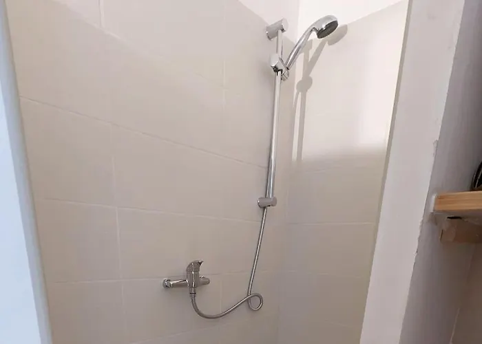 Au Calme En Ville, Sans Vis A Vis Et Climatise Perpignan