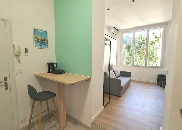 Au Calme En Ville, Sans Vis A Vis Et Climatise * פרפיניין